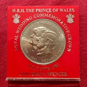 Royal Wedding Commemorative Crown Coin